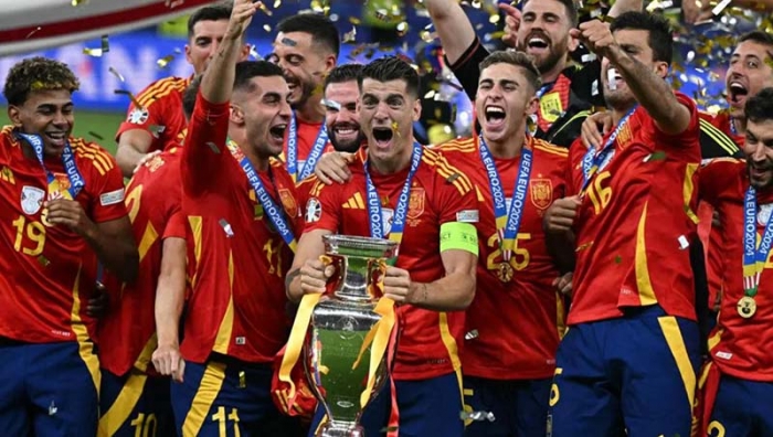 Spanien ist Europameister, nachdem es im Finale England besiegt hat